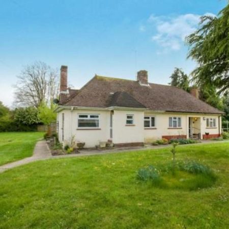 Grove Cottage Basingstoke Eksteriør bilde
