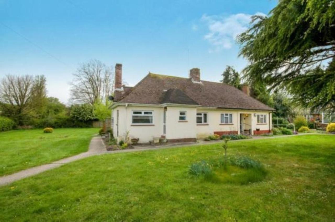Grove Cottage Basingstoke Eksteriør bilde